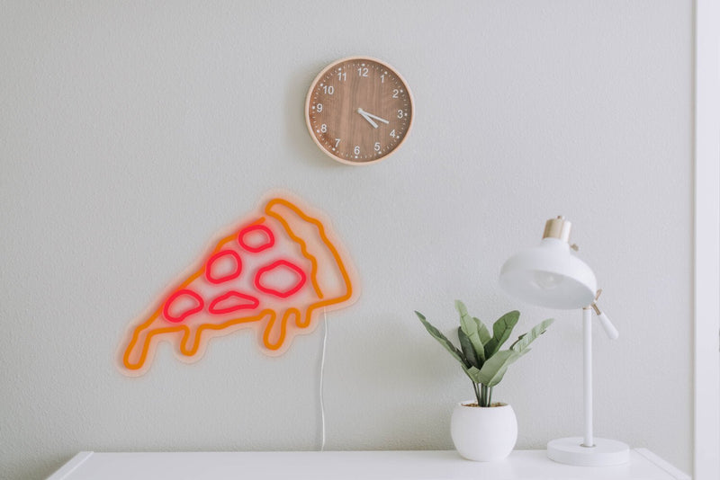 Pizza neon sign